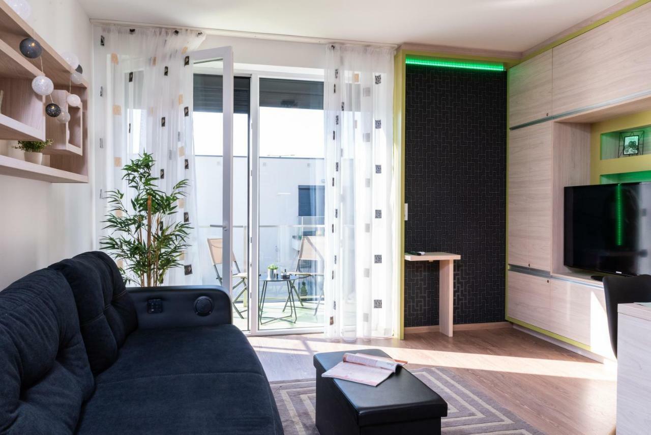 Defne Apartman Дебрецен Экстерьер фото